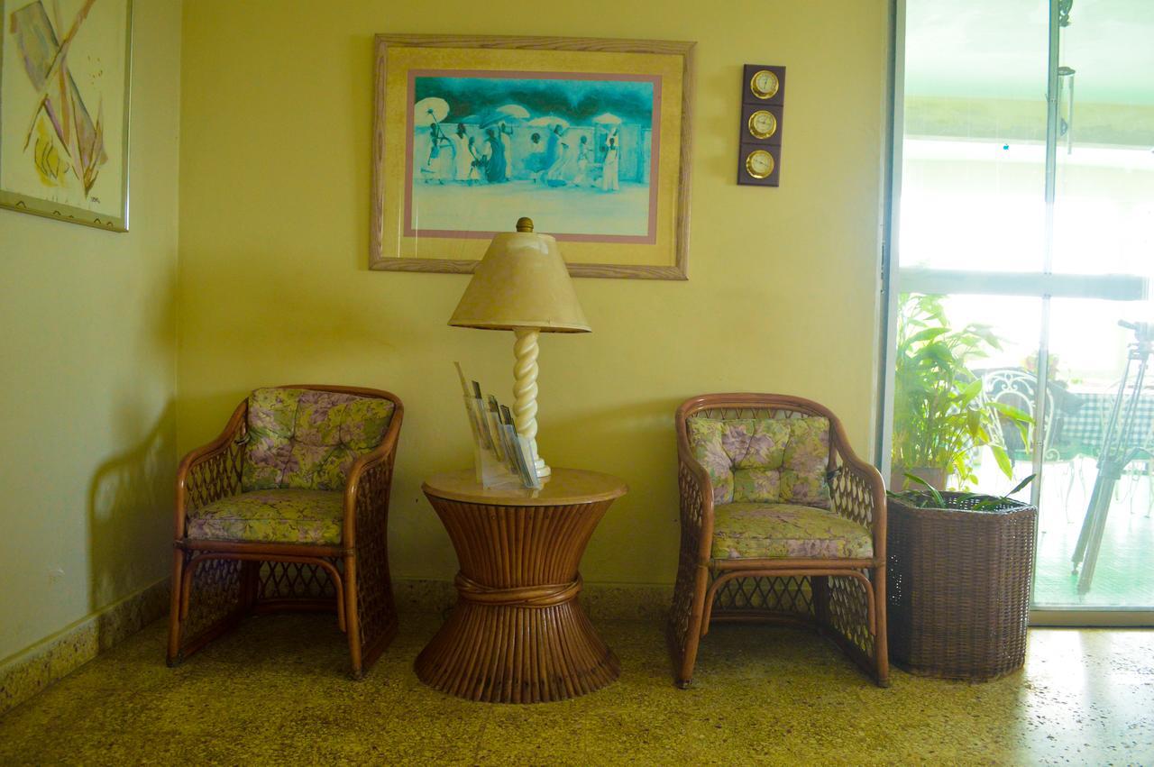 Sahara Dela Mer Inn Montego Bay Exterior photo
